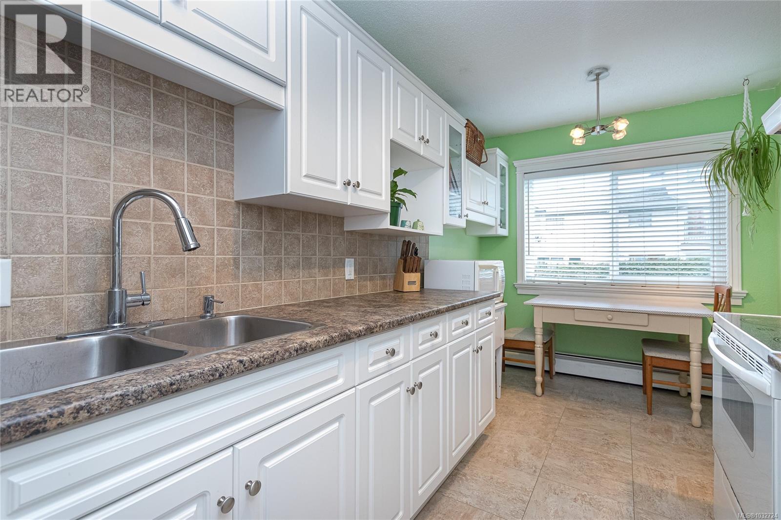 308 1235 Johnson St, Victoria, British Columbia  V8V 3N9 - Photo 13 - 1032724