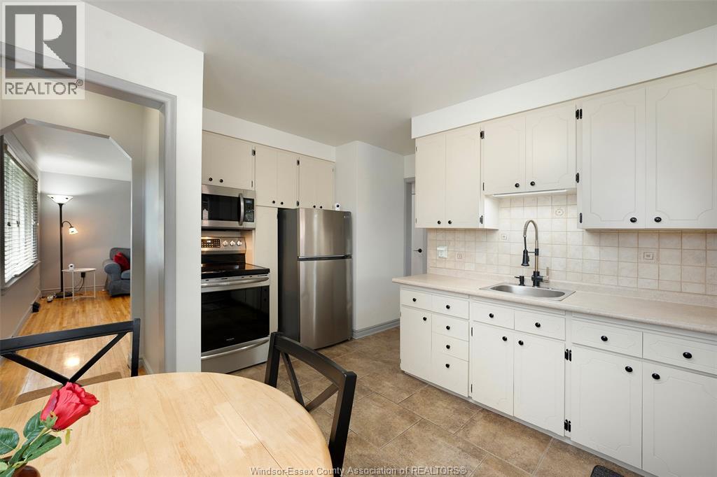 2575 Kildare Road, Windsor, Ontario  N8W 2Y4 - Photo 9 - 26008671