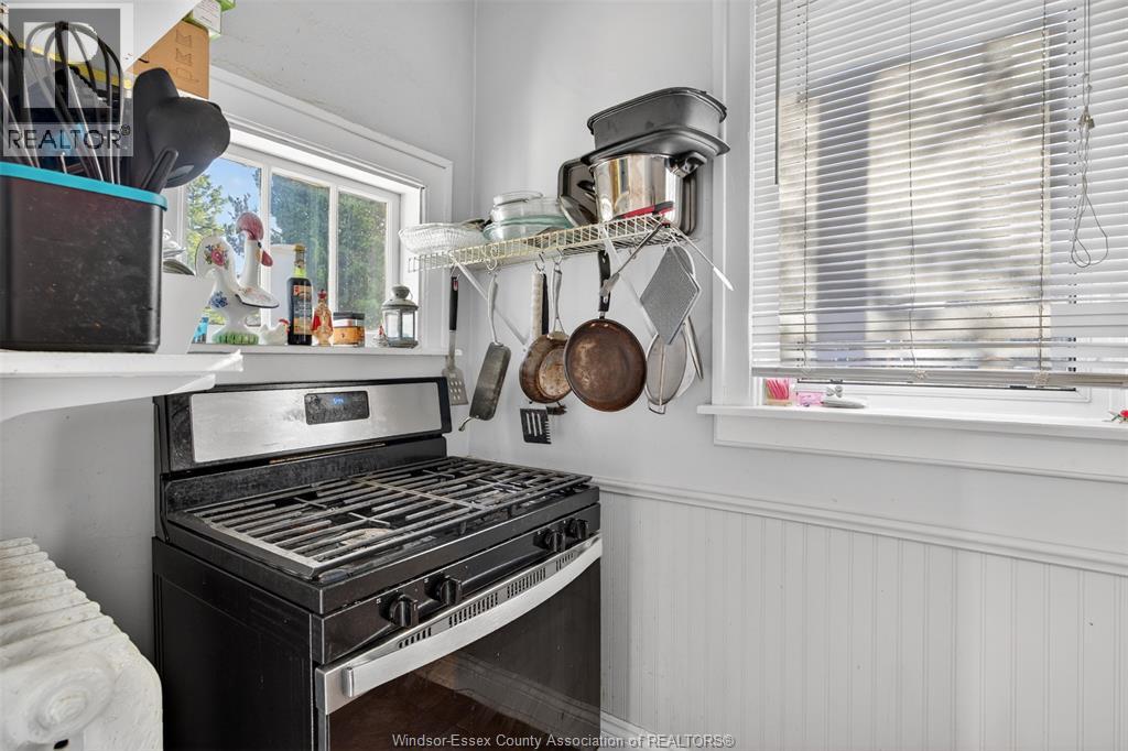 911 Victoria Avenue, Windsor, Ontario  N9A 4N5 - Photo 15 - 26008570