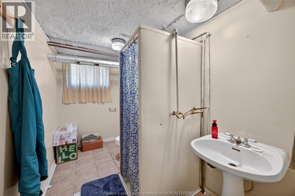 911 Victoria Avenue, Windsor, Ontario  N9A 4N5 - Photo 25 - 26008570