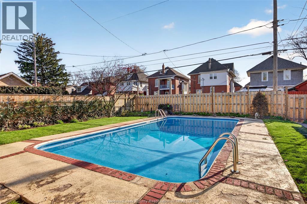 911 Victoria Avenue, Windsor, Ontario  N9A 4N5 - Photo 32 - 26008570