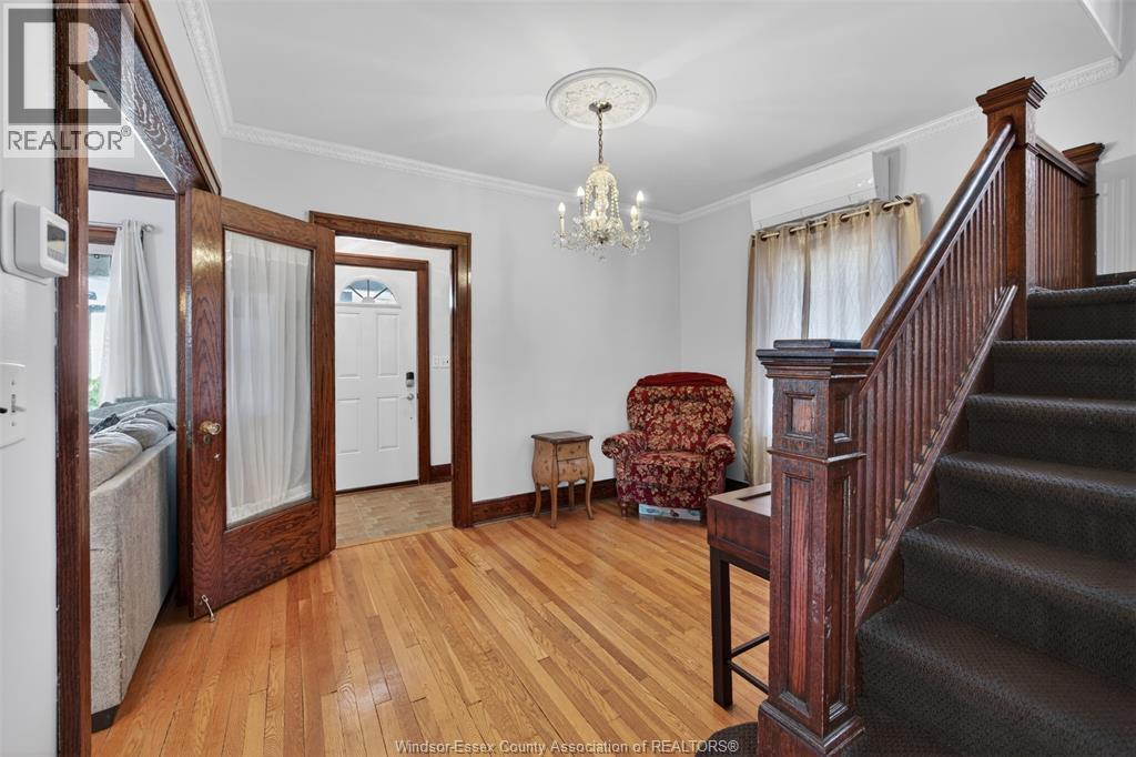 911 Victoria Avenue, Windsor, Ontario  N9A 4N5 - Photo 5 - 26008570