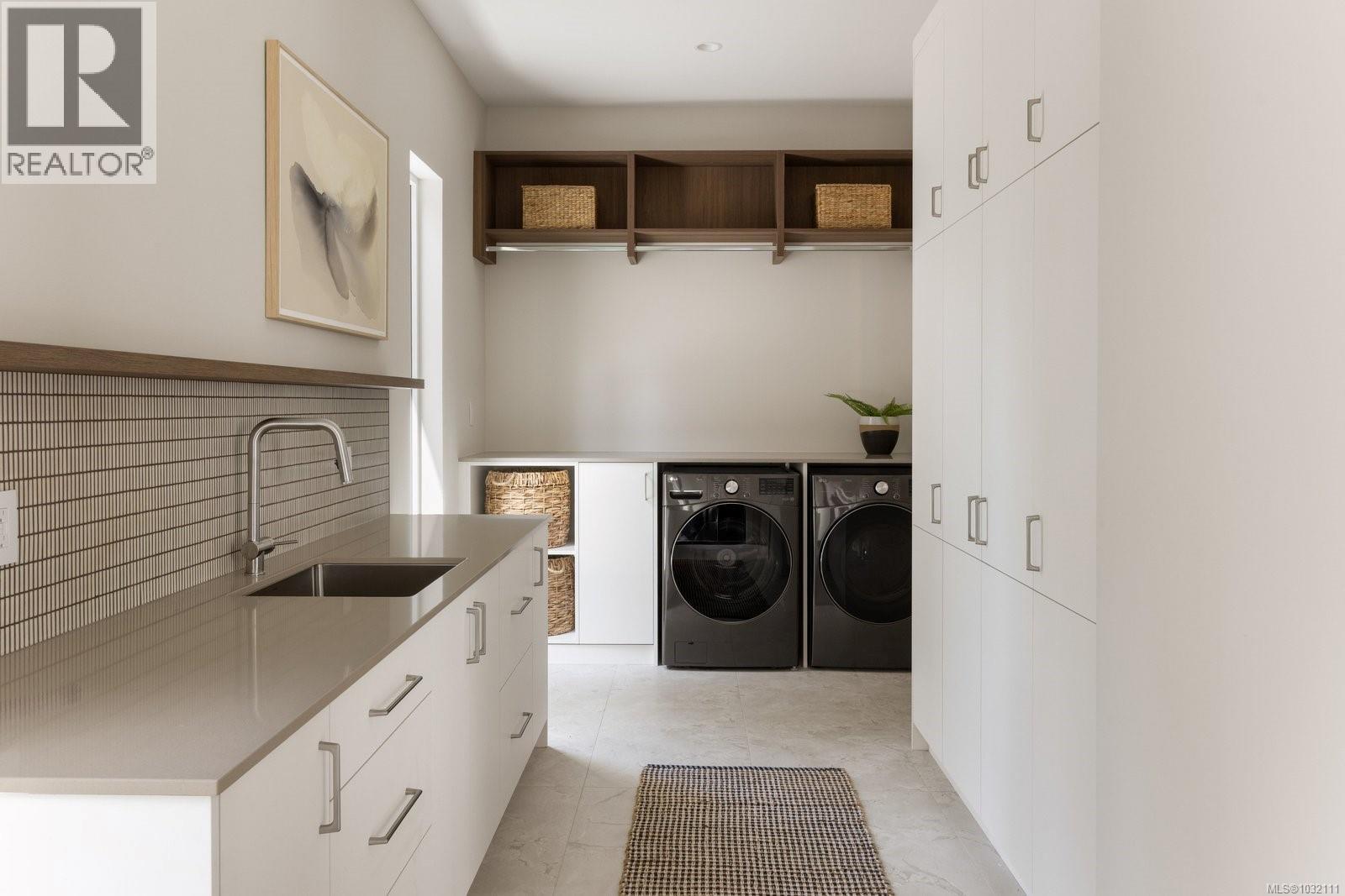 1677 Lands End Rd, North Saanich, British Columbia  V8L 5L5 - Photo 18 - 1032111