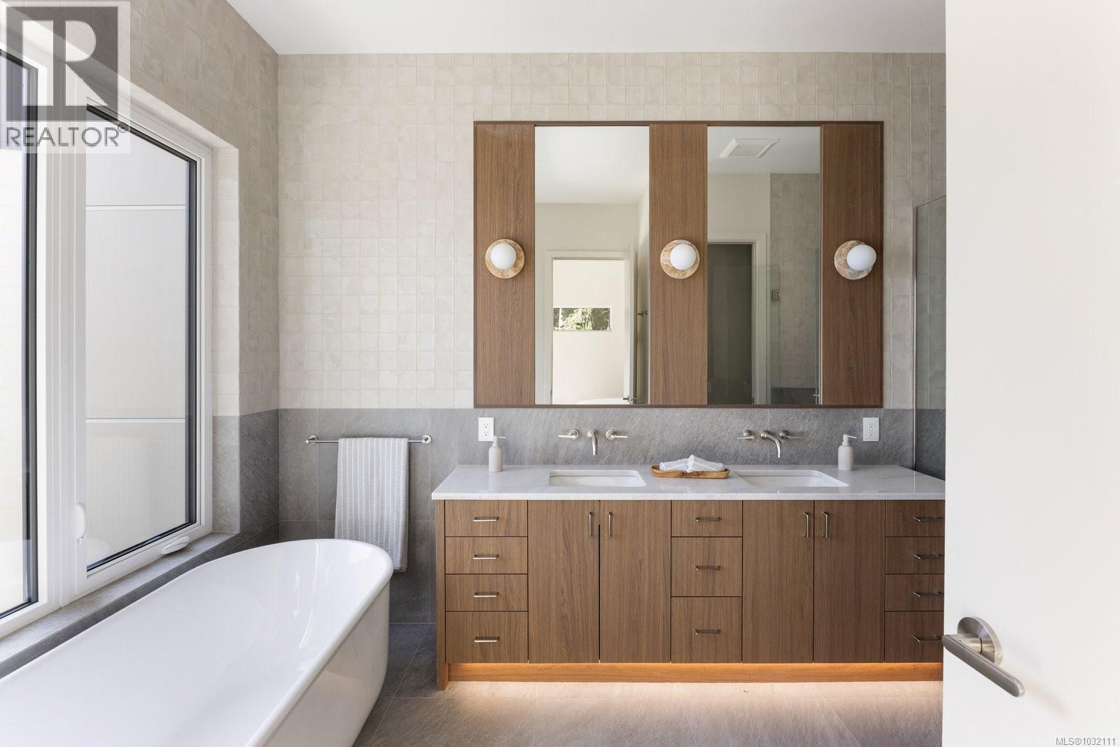 1677 Lands End Rd, North Saanich, British Columbia  V8L 5L5 - Photo 28 - 1032111