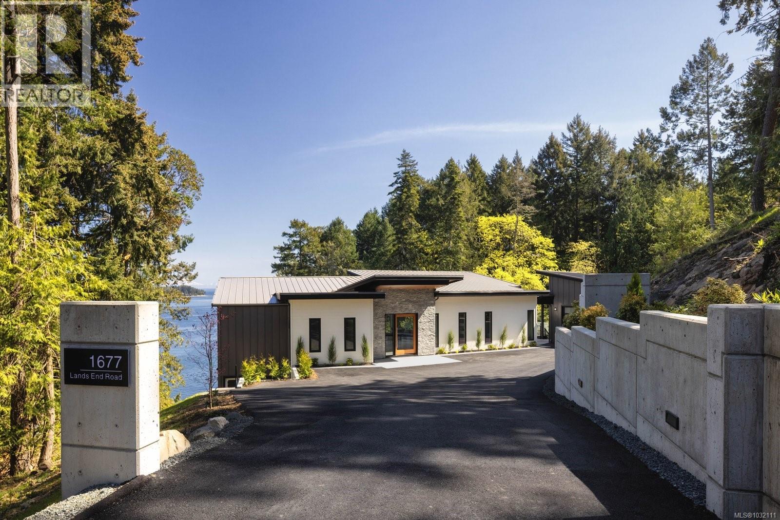 1677 Lands End Rd, North Saanich, British Columbia  V8L 5L5 - Photo 4 - 1032111