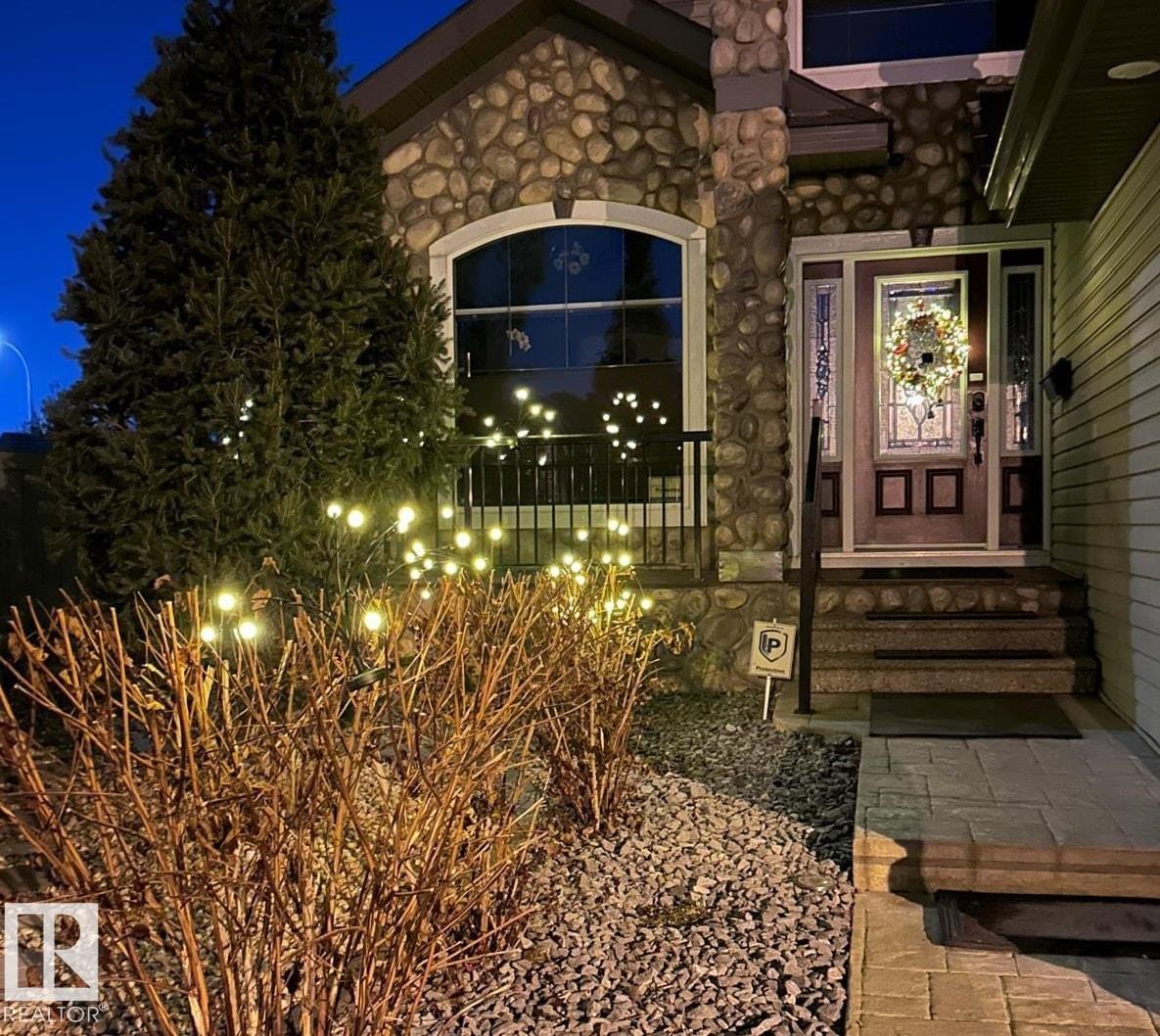 1213 Cunningham Dr SW, Edmonton, Alberta  T6W 0R5 - Photo 3 - E4477880