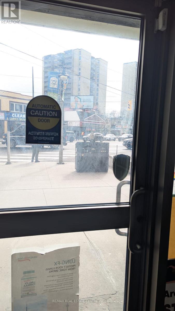 15 A - 1901 Weston Road, Toronto, Ontario  M9N 3P5 - Photo 5 - W12915616