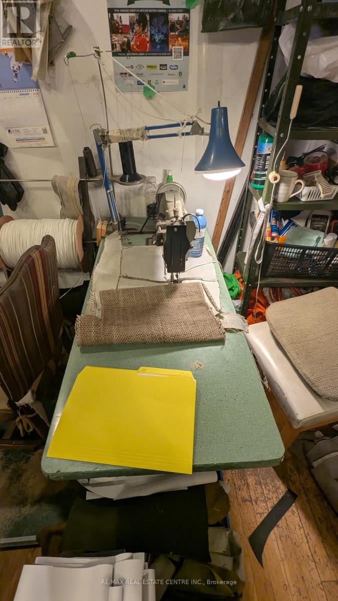 19 John Street, Toronto, Ontario  M9N 1J2 - Photo 16 - W12915956