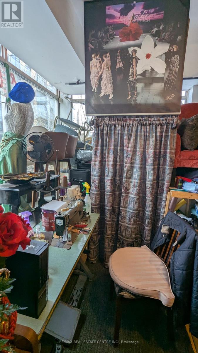 19 John Street, Toronto, Ontario  M9N 1J2 - Photo 36 - W12915956