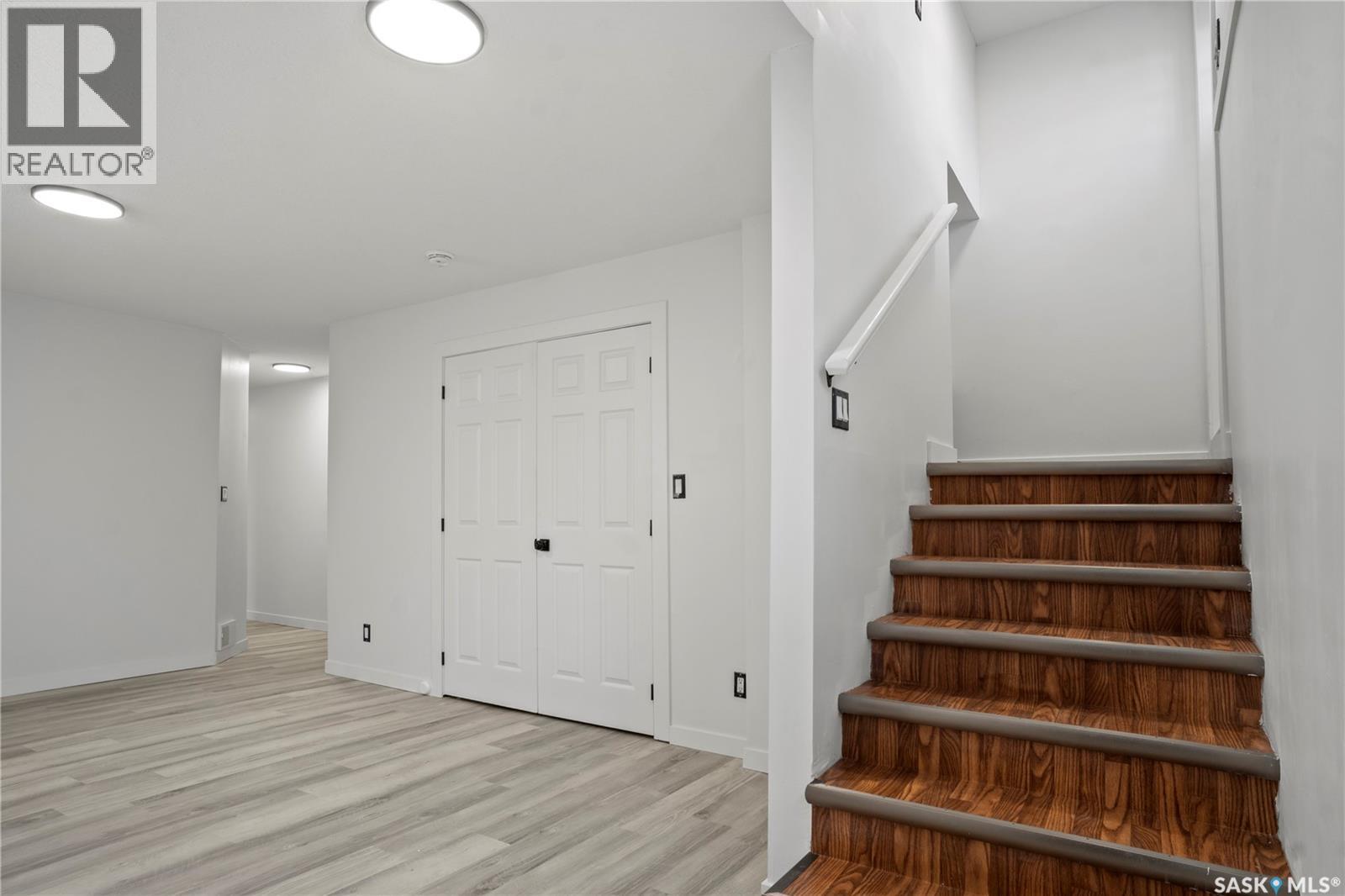 949 Robinson Street, Regina, Saskatchewan  S4T 2M6 - Photo 24 - SK033379