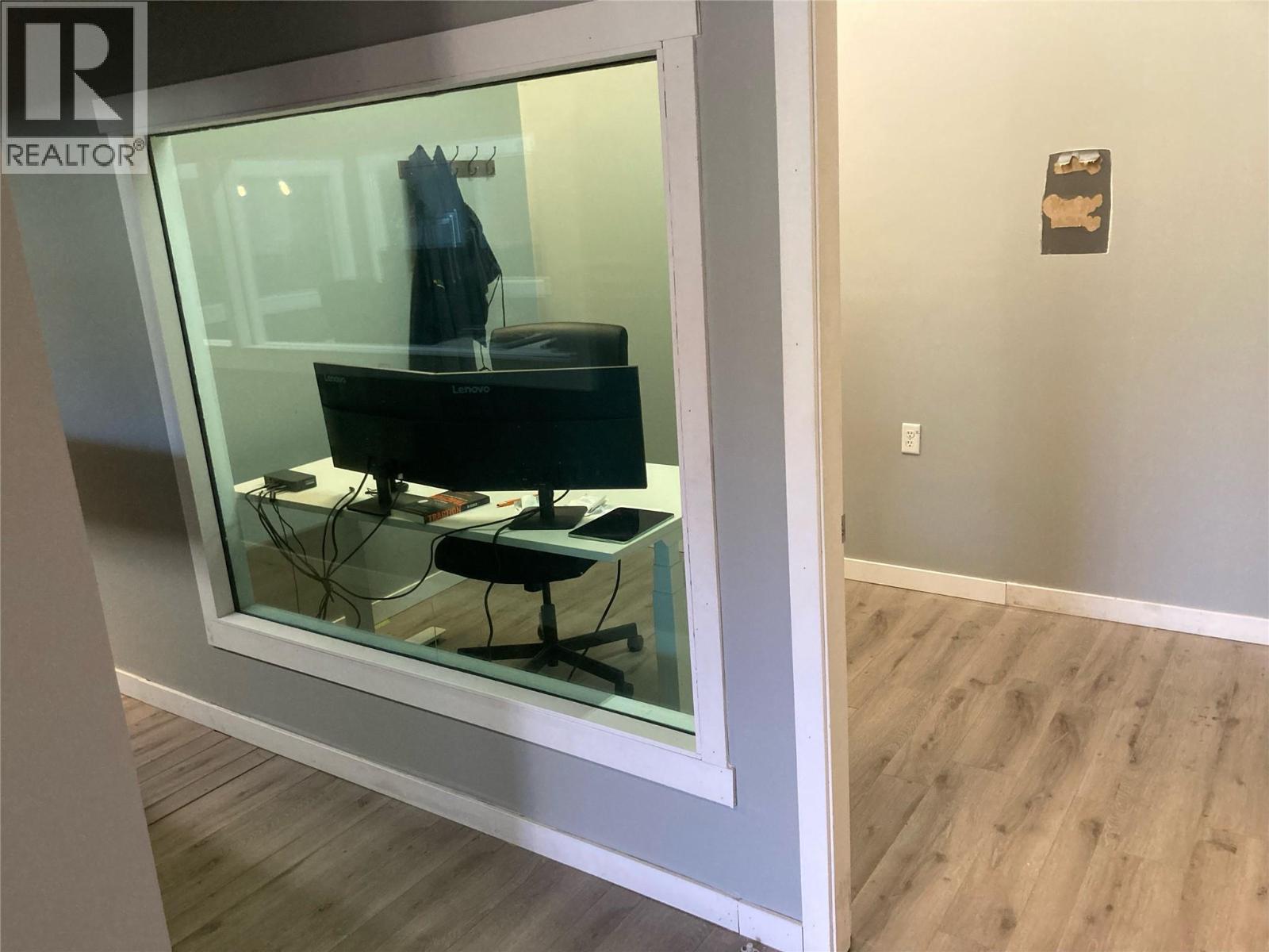 4 215 Neave Road Kelowna Photo 10