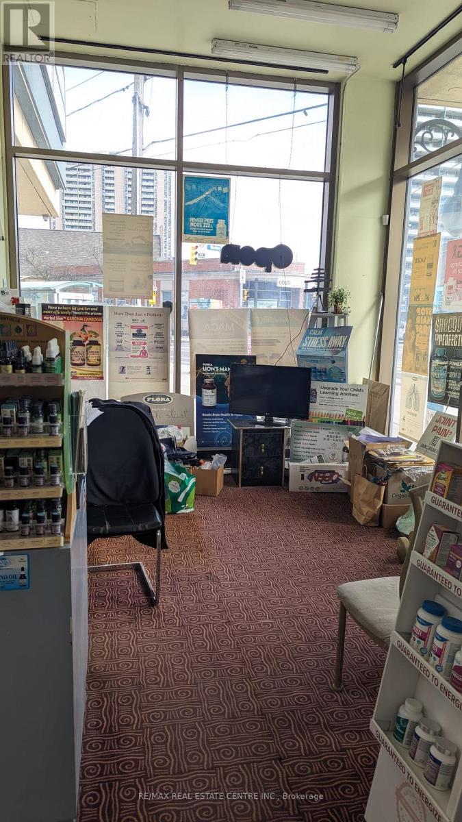 15 A - 1901 Weston Road, Toronto, Ontario  M9N 3P5 - Photo 4 - W12915616