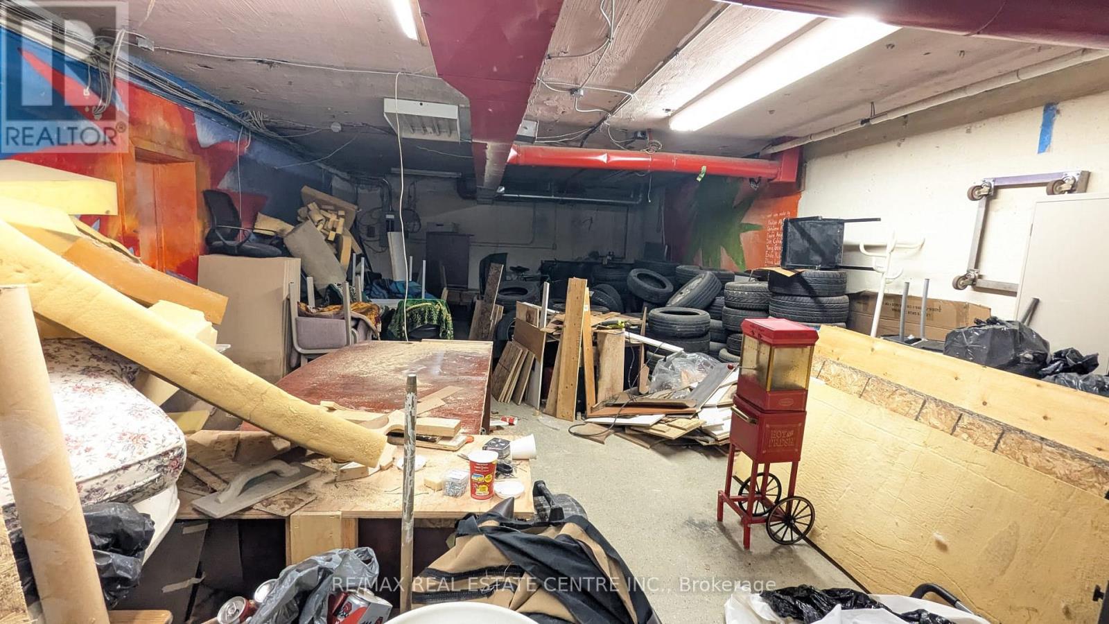 19 John Street, Toronto, Ontario  M9N 1J2 - Photo 9 - W12915956