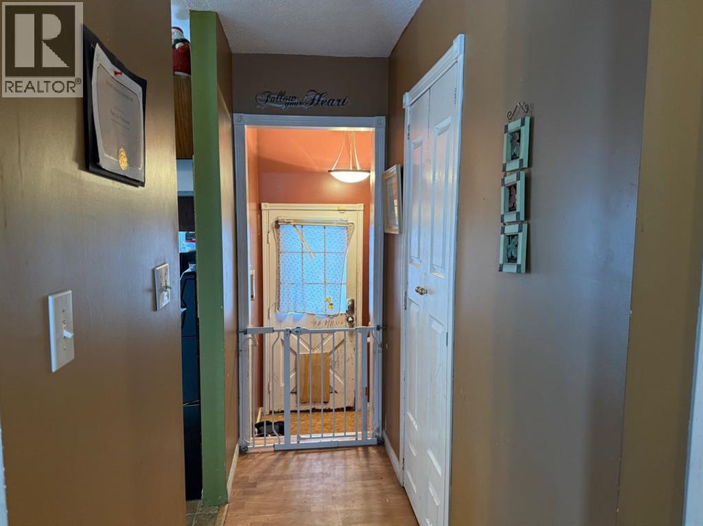 3006 52 Avenue, Lloydminster, Alberta  T9V 1P5 - Photo 10 - A2288759