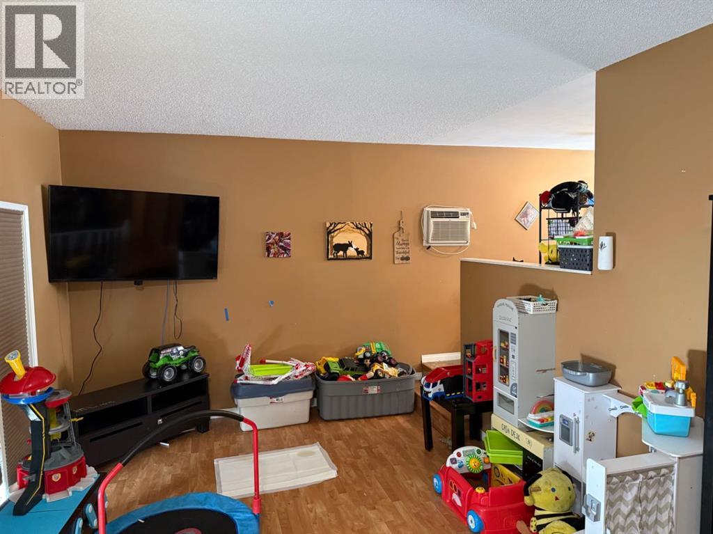 3006 52 Avenue, Lloydminster, Alberta  T9V 1P5 - Photo 7 - A2288759