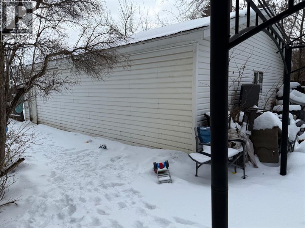 3006 52 Avenue, Lloydminster, Alberta  T9V 1P5 - Photo 35 - A2288759