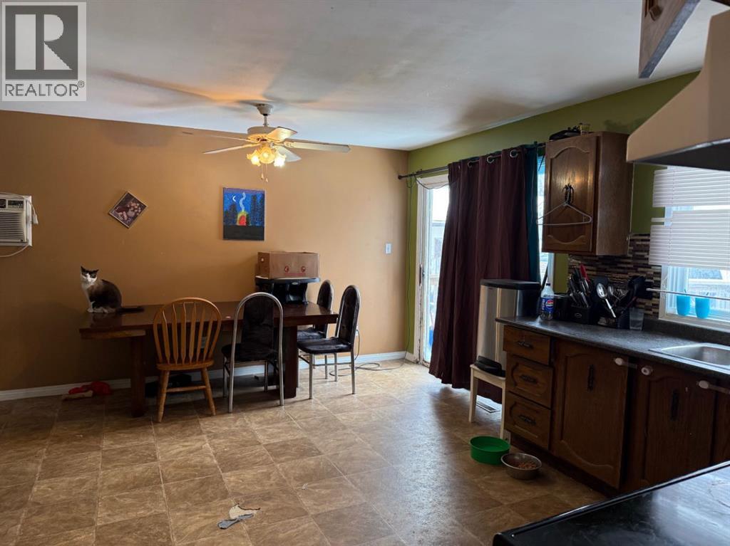3006 52 Avenue, Lloydminster, Alberta  T9V 1P5 - Photo 4 - A2288759