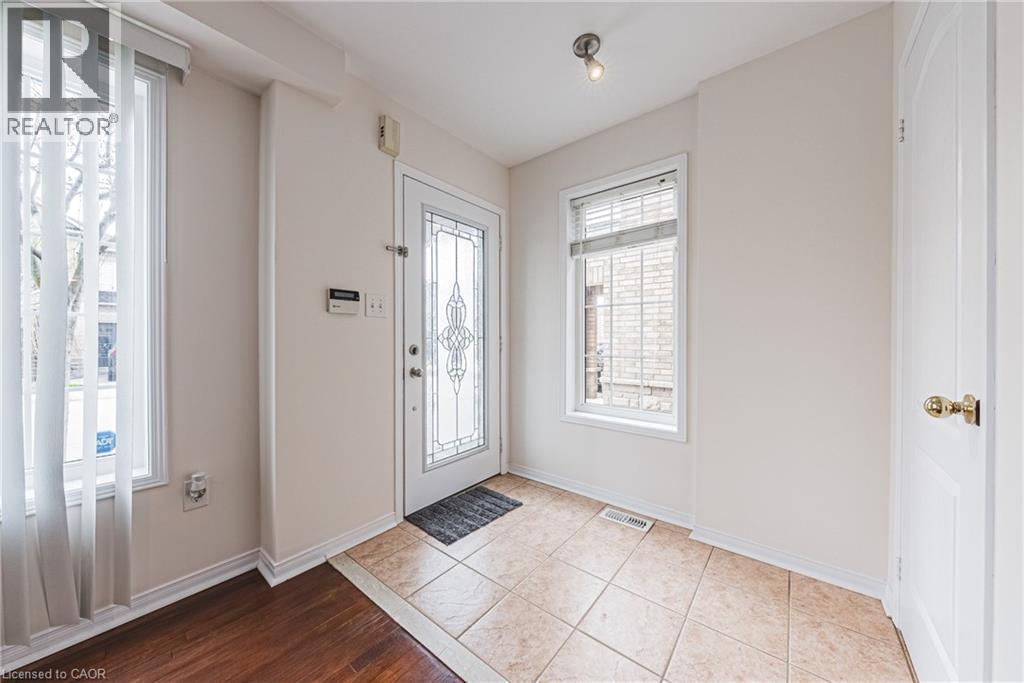 2412 Curtis Road, Burlington, Ontario  L7L 7M3 - Photo 2 - 40822742