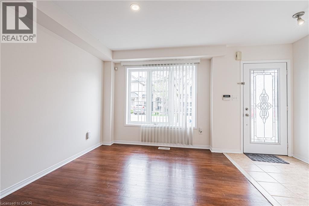 2412 Curtis Road, Burlington, Ontario  L7L 7M3 - Photo 4 - 40822742