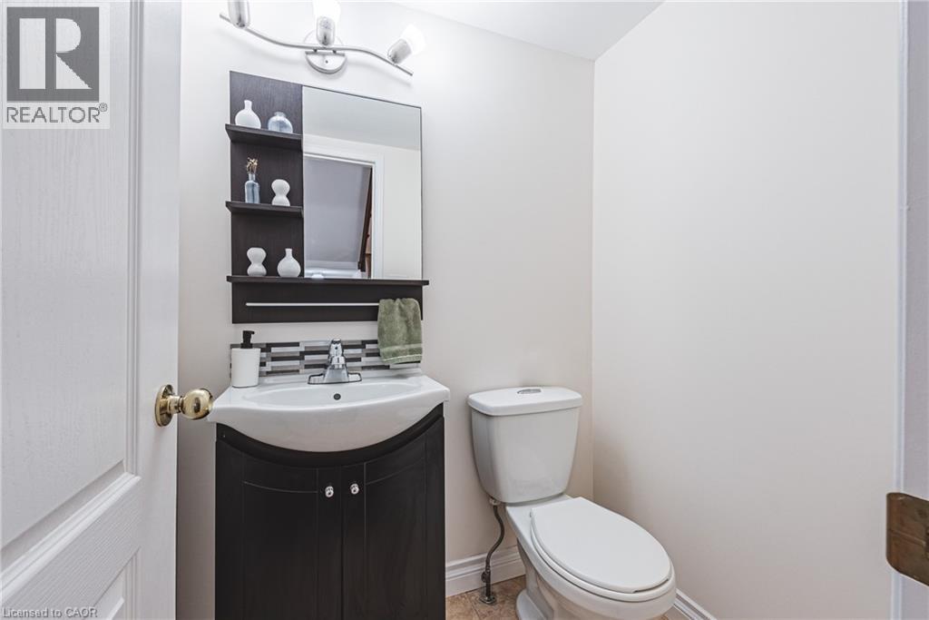 2412 Curtis Road, Burlington, Ontario  L7L 7M3 - Photo 6 - 40822742