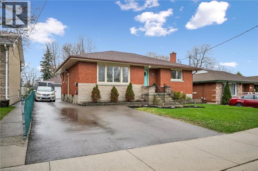 223 Connaught Street, Kitchener, Ontario  N2C 1B2 - Photo 4 - 40822389