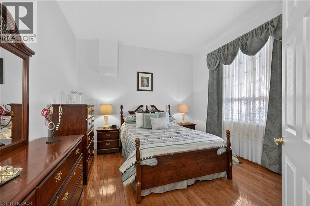 142 Ray Street N, Hamilton, Ontario  L8R 2Y2 - Photo 9 - 40822350