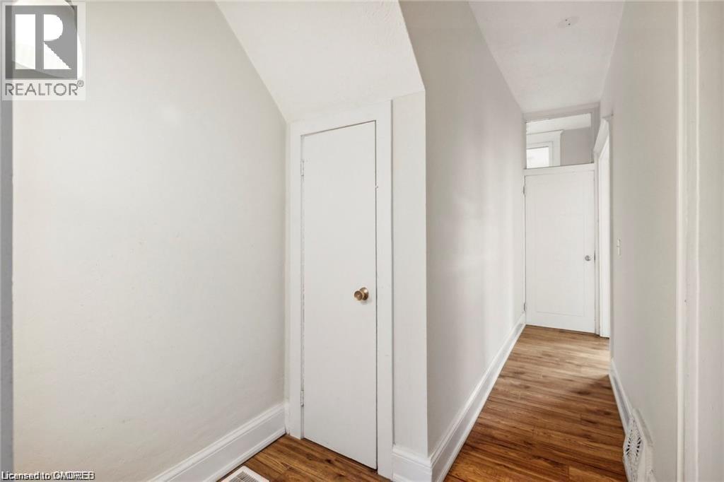 51 Smith Avenue, Hamilton, Ontario  L8L 5P2 - Photo 8 - 40822585