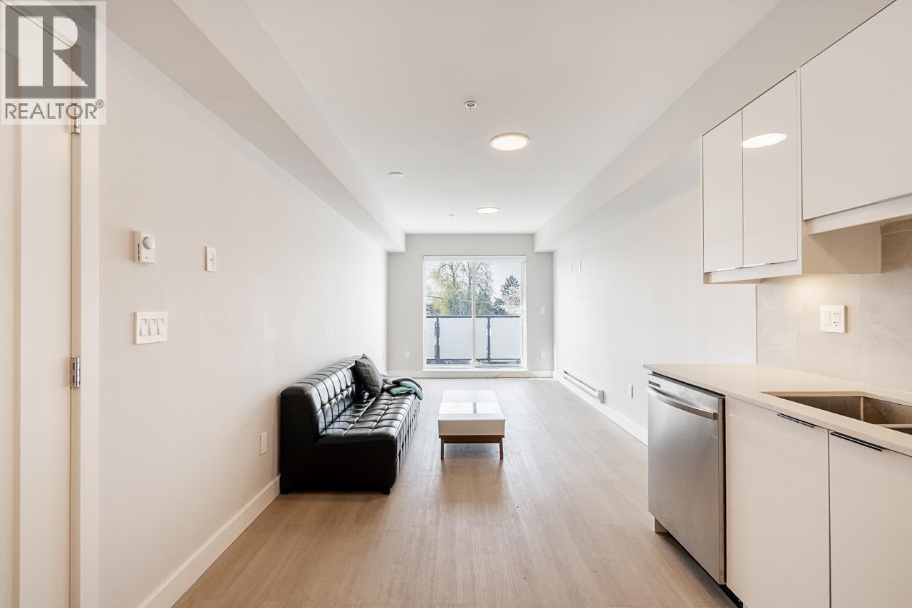 304 3050 Kingsway, Vancouver, British Columbia  V5R 5J7 - Photo 3 - R3113884