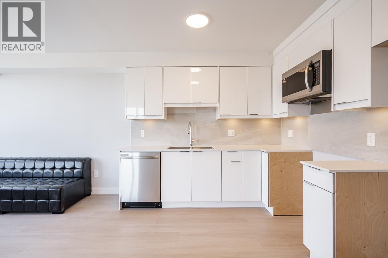 307 3050 Kingsway, Vancouver, British Columbia  V5R 5J7 - Photo 2 - R3113885