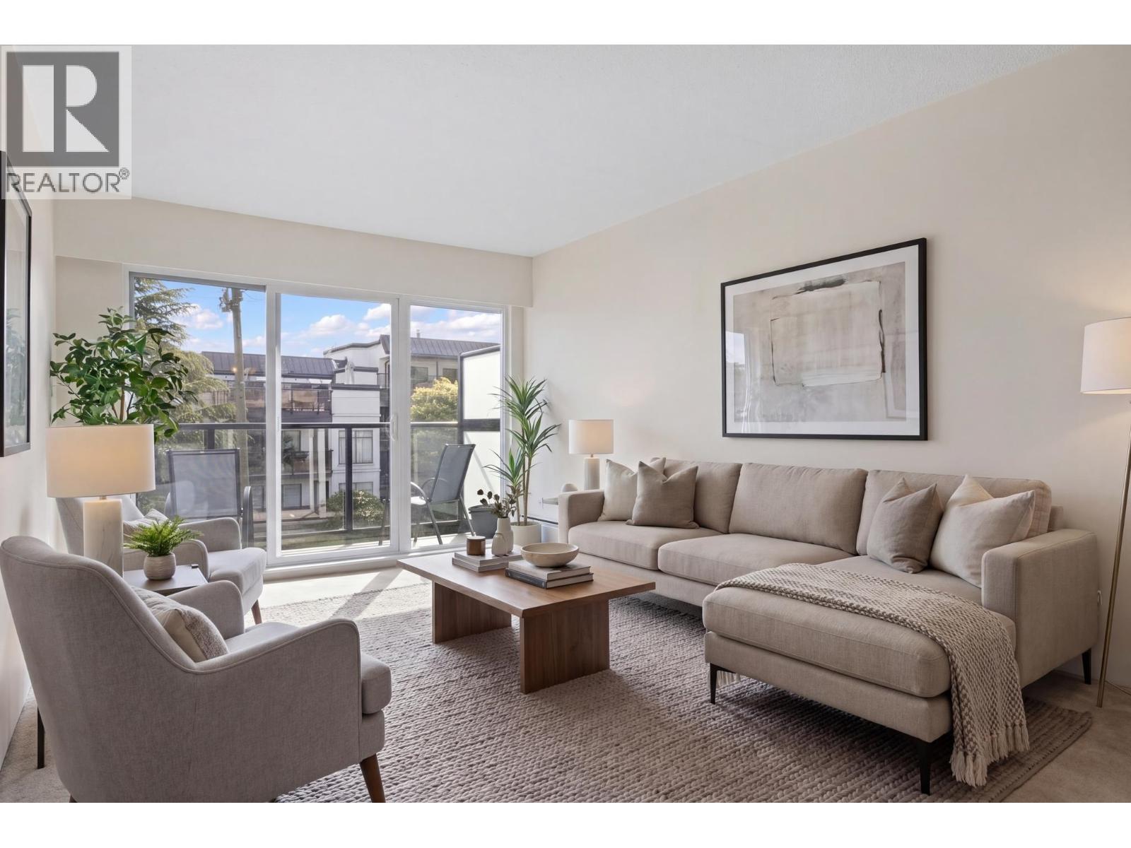 10 2223 Prince Edward Street, Vancouver, British Columbia  V5T 4K6 - Photo 4 - R3113887