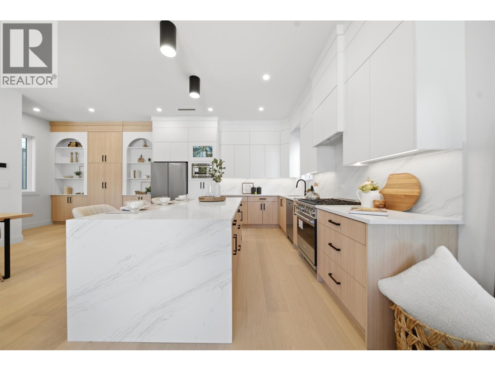 3 5406 Manor Street, Burnaby, British Columbia  V5G 1B7 - Photo 5 - R3113910