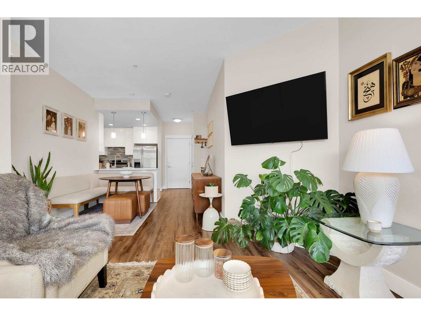 304 2495 Wilson Avenue, Port Coquitlam, British Columbia  V3C 0E4 - Photo 3 - R3113912