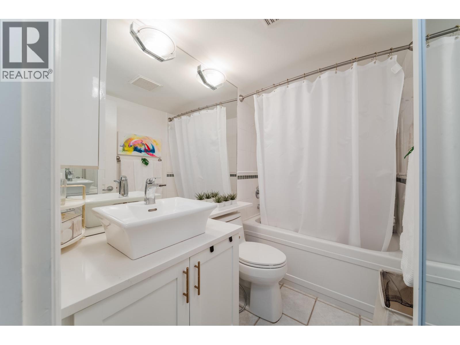 104 2181 W 12th Avenue, Vancouver, British Columbia  V6K 4S8 - Photo 8 - R3113913