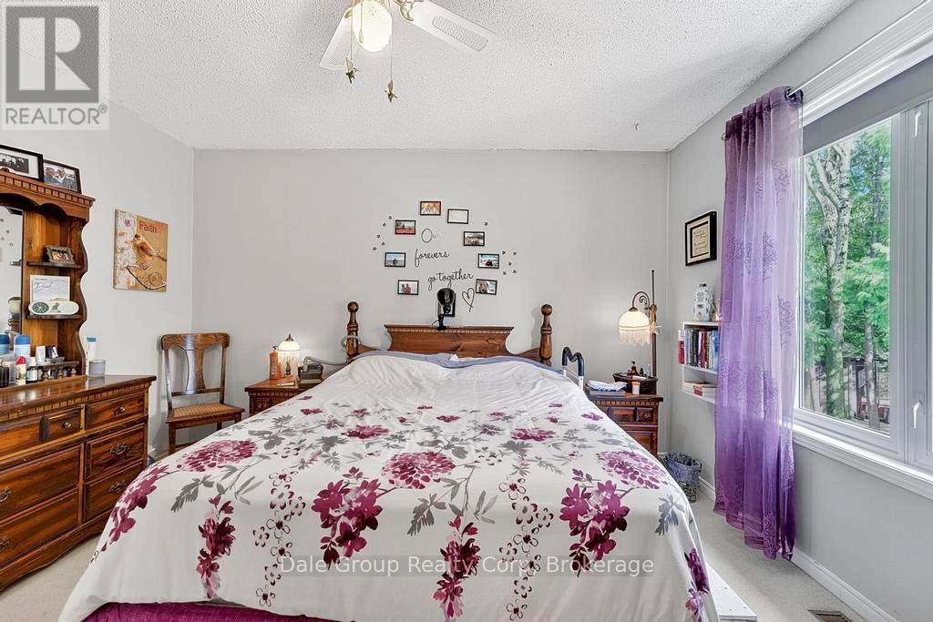 Photo 18 of 37 for 41850 Moncrieff Road E