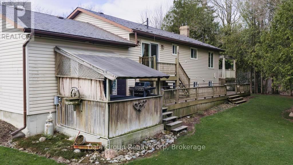 Photo 31 of 37 for 41850 Moncrieff Road E