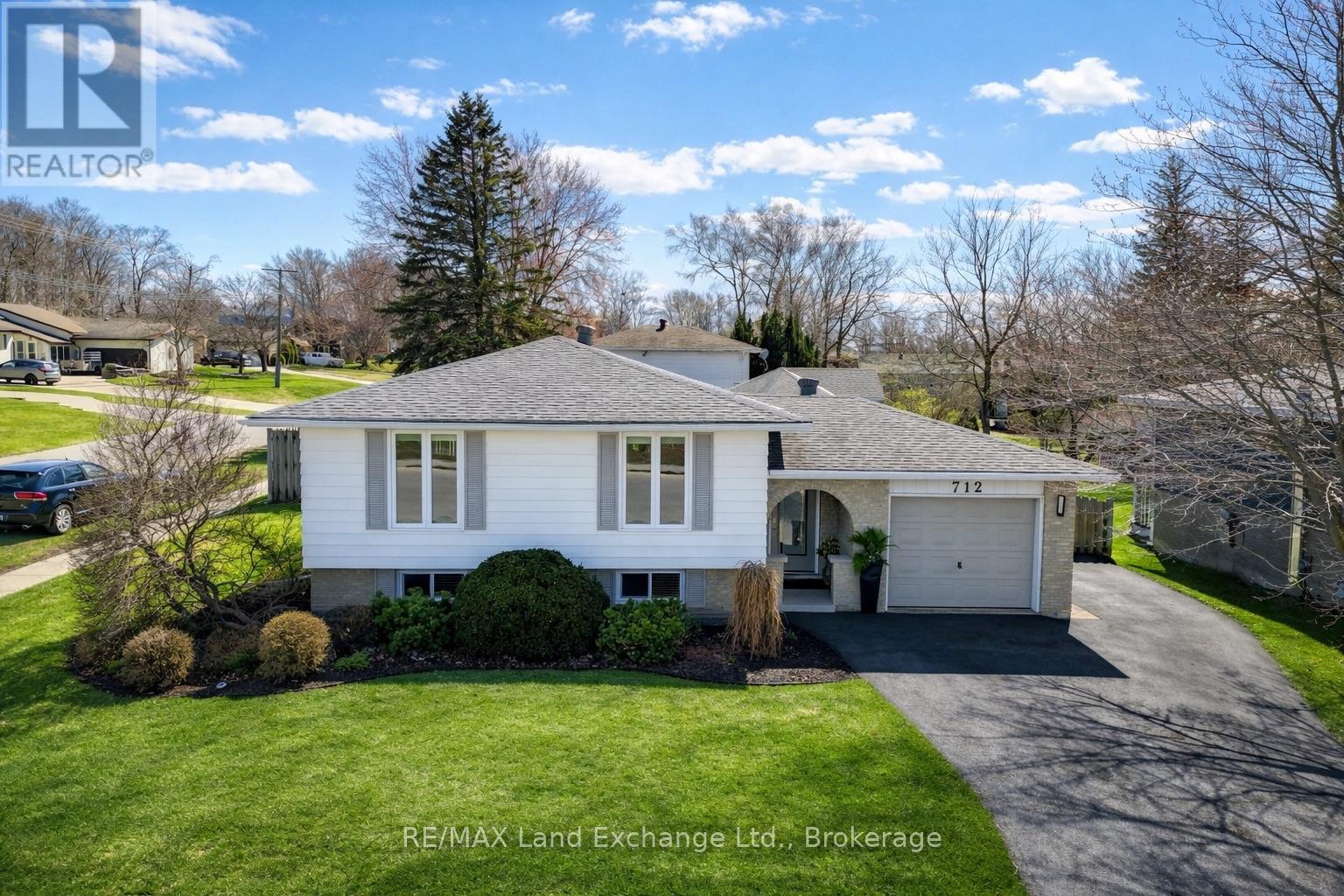 712 LOUIS STREET, Saugeen Shores, Ontario