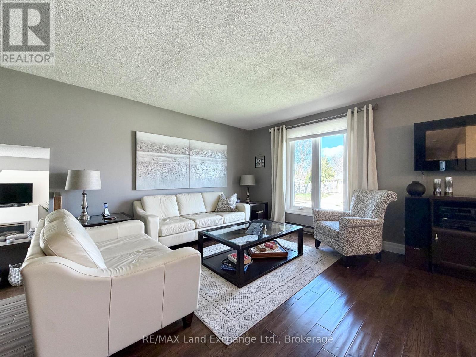 712 Louis Street, Saugeen Shores, Ontario  N0H 2C4 - Photo 15 - X13024426