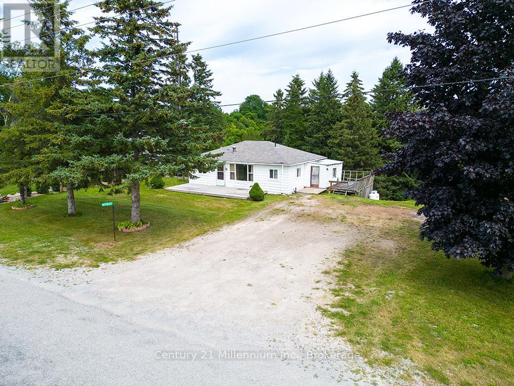 417047 Tenth Line, Blue Mountains, Ontario  N0H 1J0 - Photo 2 - X13024436