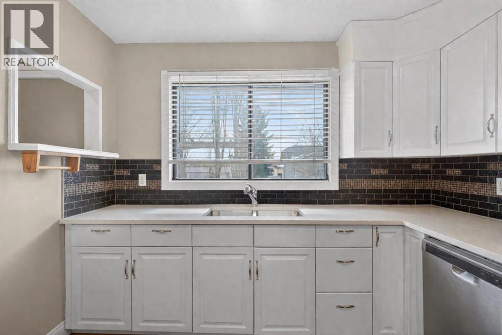 32 Fallingworth Court Ne, Calgary, Alberta  T3J 1G4 - Photo 13 - A2301348