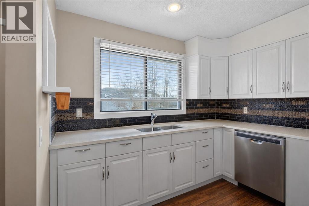 32 Fallingworth Court Ne, Calgary, Alberta  T3J 1G4 - Photo 12 - A2301348