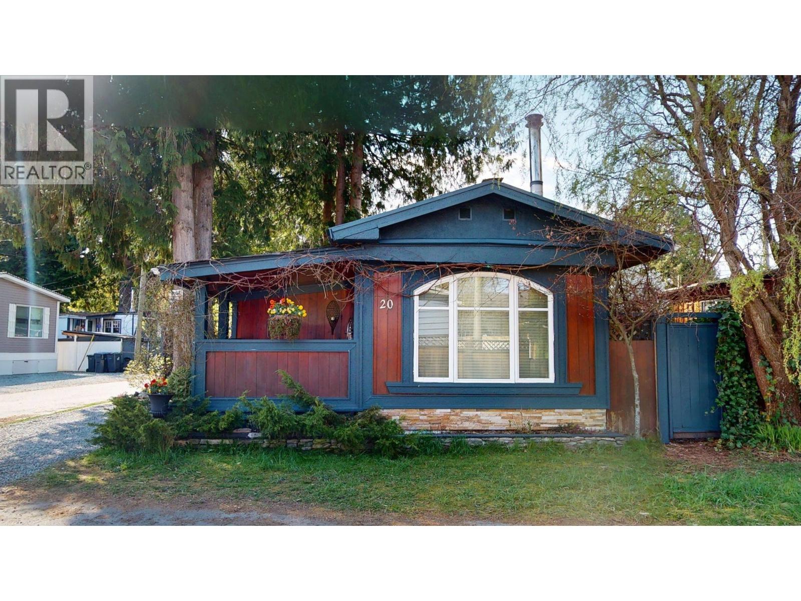 20 40022 Government Road, Squamish, British Columbia  V0N 1T0 - Photo 2 - R3113898