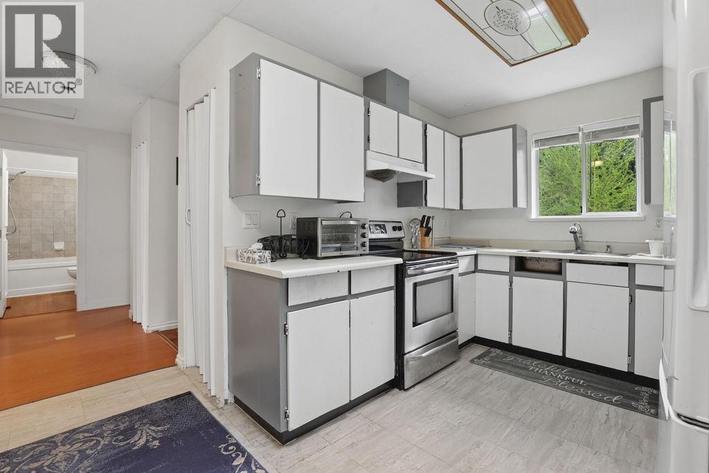 11172 Charlton Street, Maple Ridge, British Columbia  V2X 9E5 - Photo 6 - R3113902