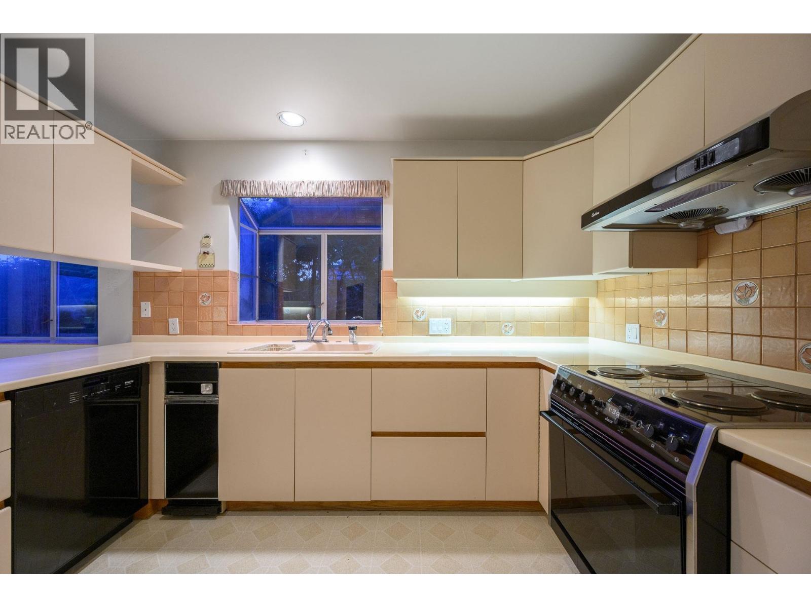 1346 Whitby Road, West Vancouver, British Columbia  V7S 2N5 - Photo 11 - R3113904