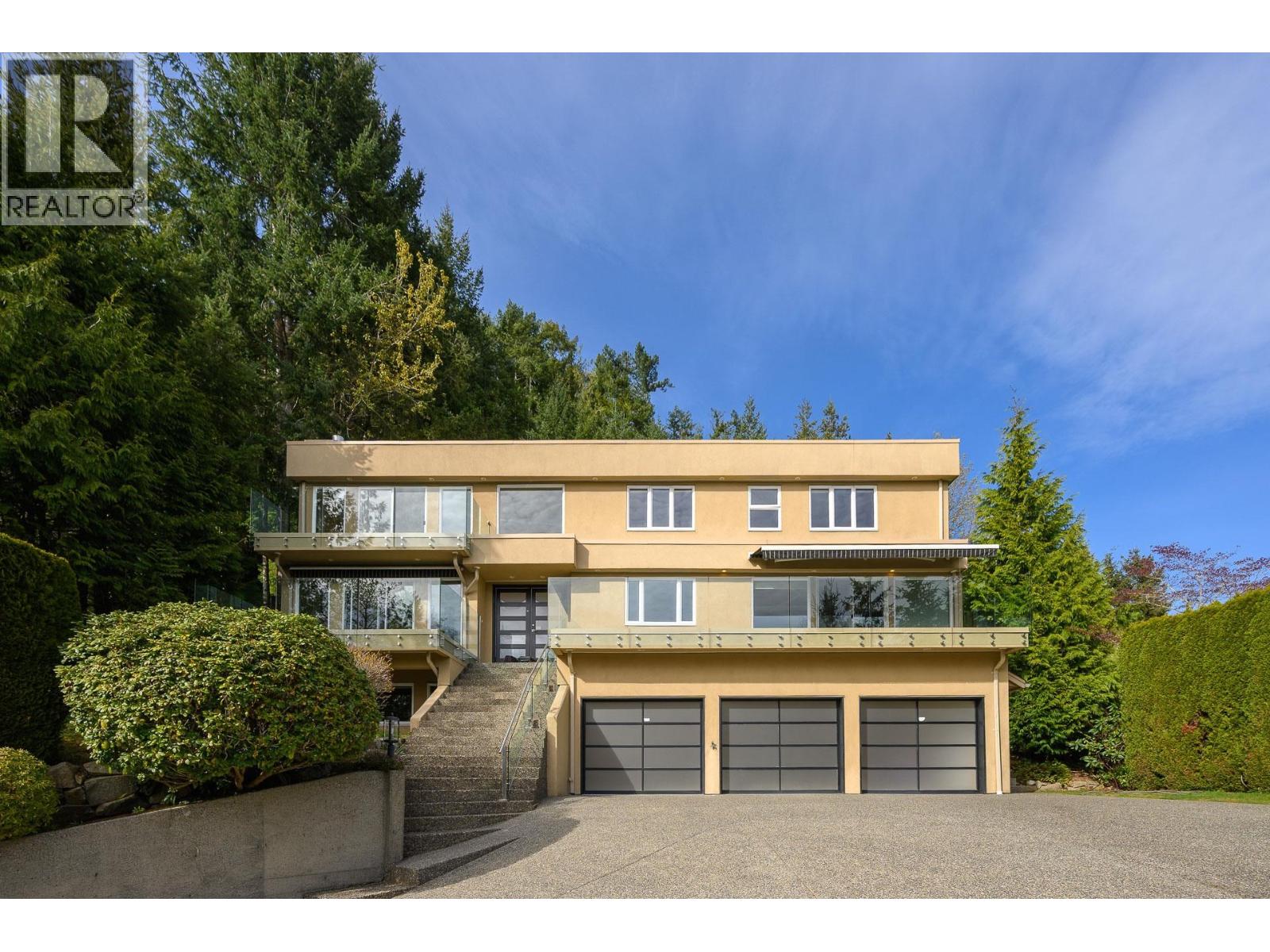 4827 NORTHWOOD PLACE, West Vancouver, British Columbia