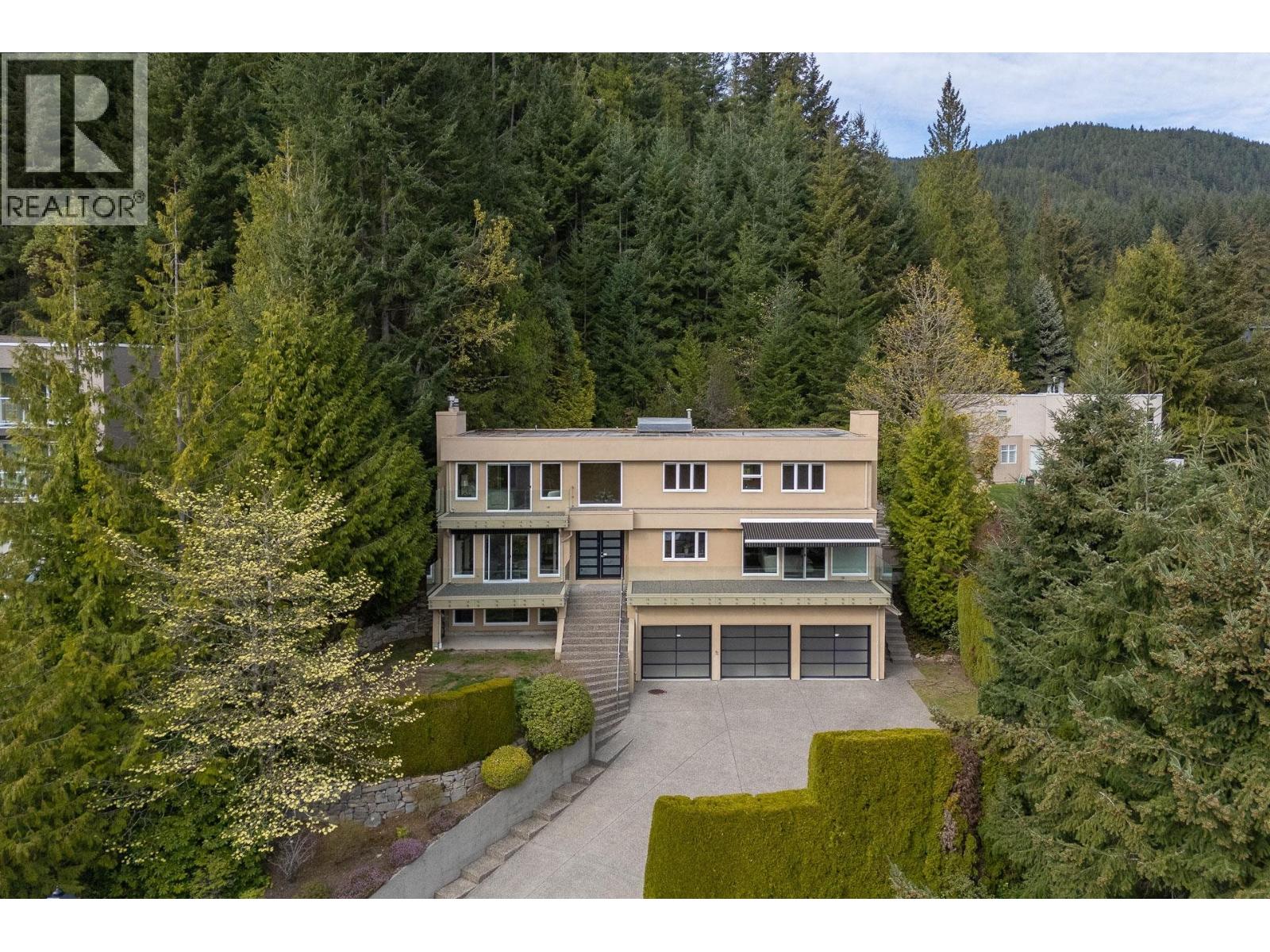 4827 Northwood Place, West Vancouver, British Columbia  V7S 3C5 - Photo 4 - R3113905