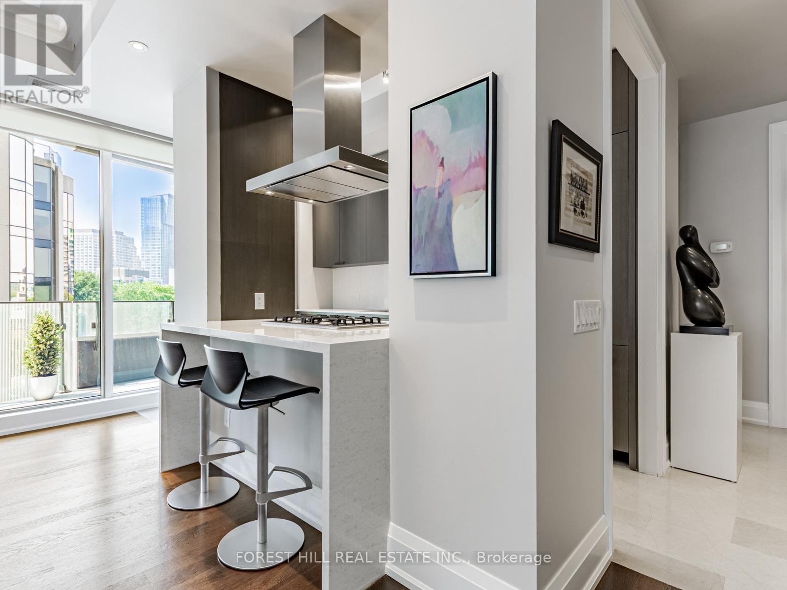 602 - 88 DAVENPORT ROAD Toronto (Annex), ON M5R 0A5