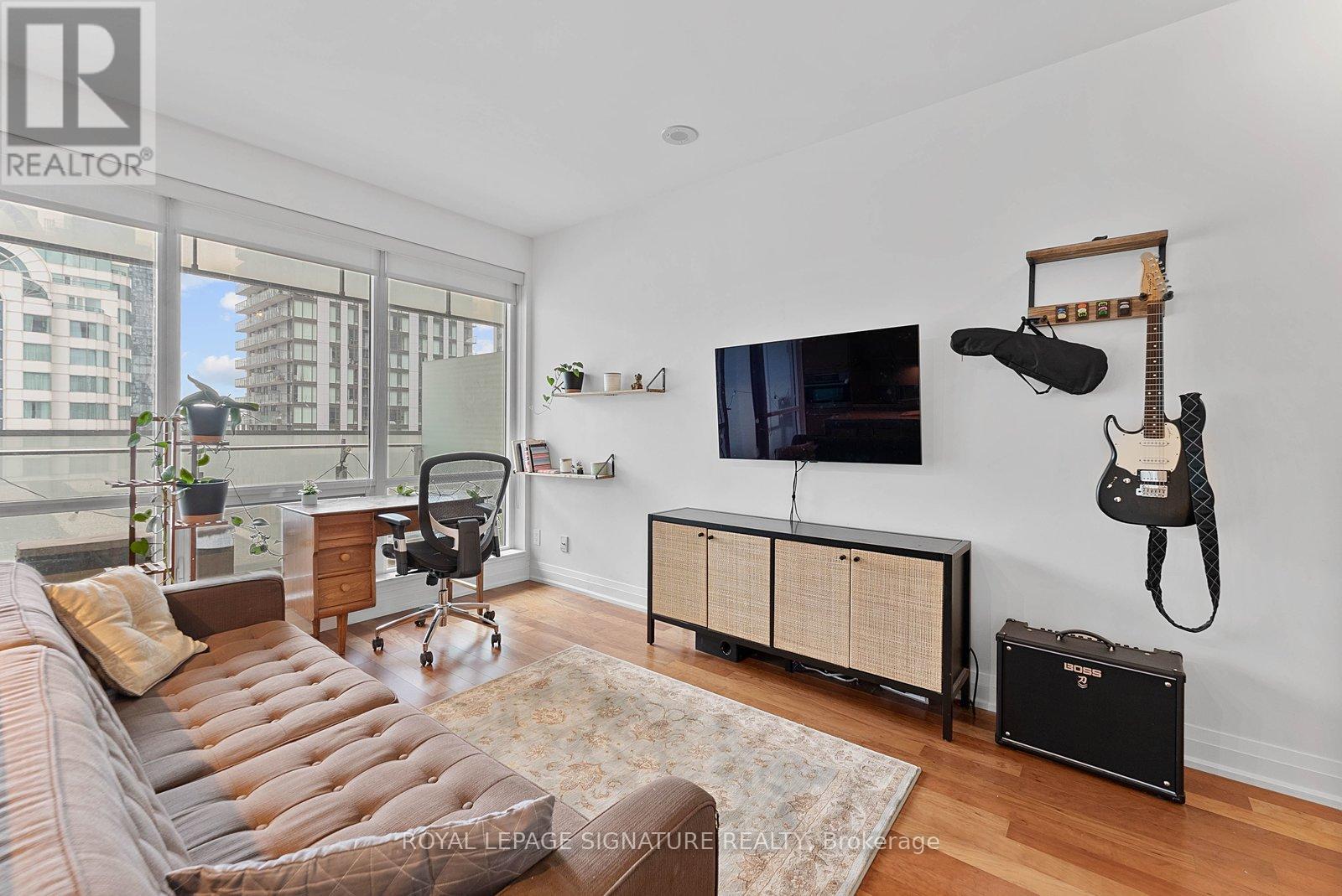 1505 - 80 John Street, Toronto, Ontario  M5V 3X4 - Photo 10 - C13024356