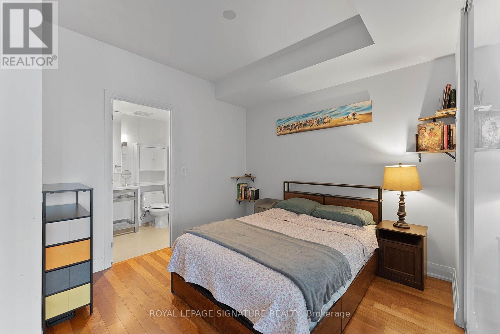 1505 - 80 John Street, Toronto, Ontario  M5V 3X4 - Photo 13 - C13024356