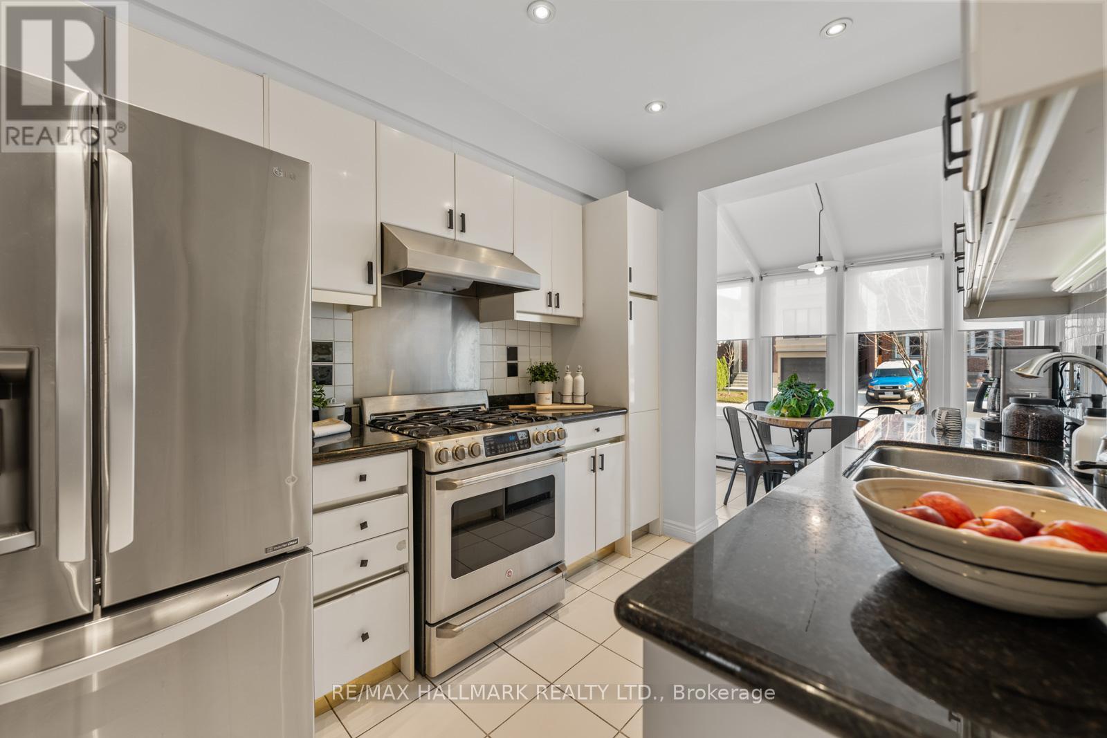 146 Roslin Avenue, Toronto, Ontario  M4N 1Z4 - Photo 10 - C13024366