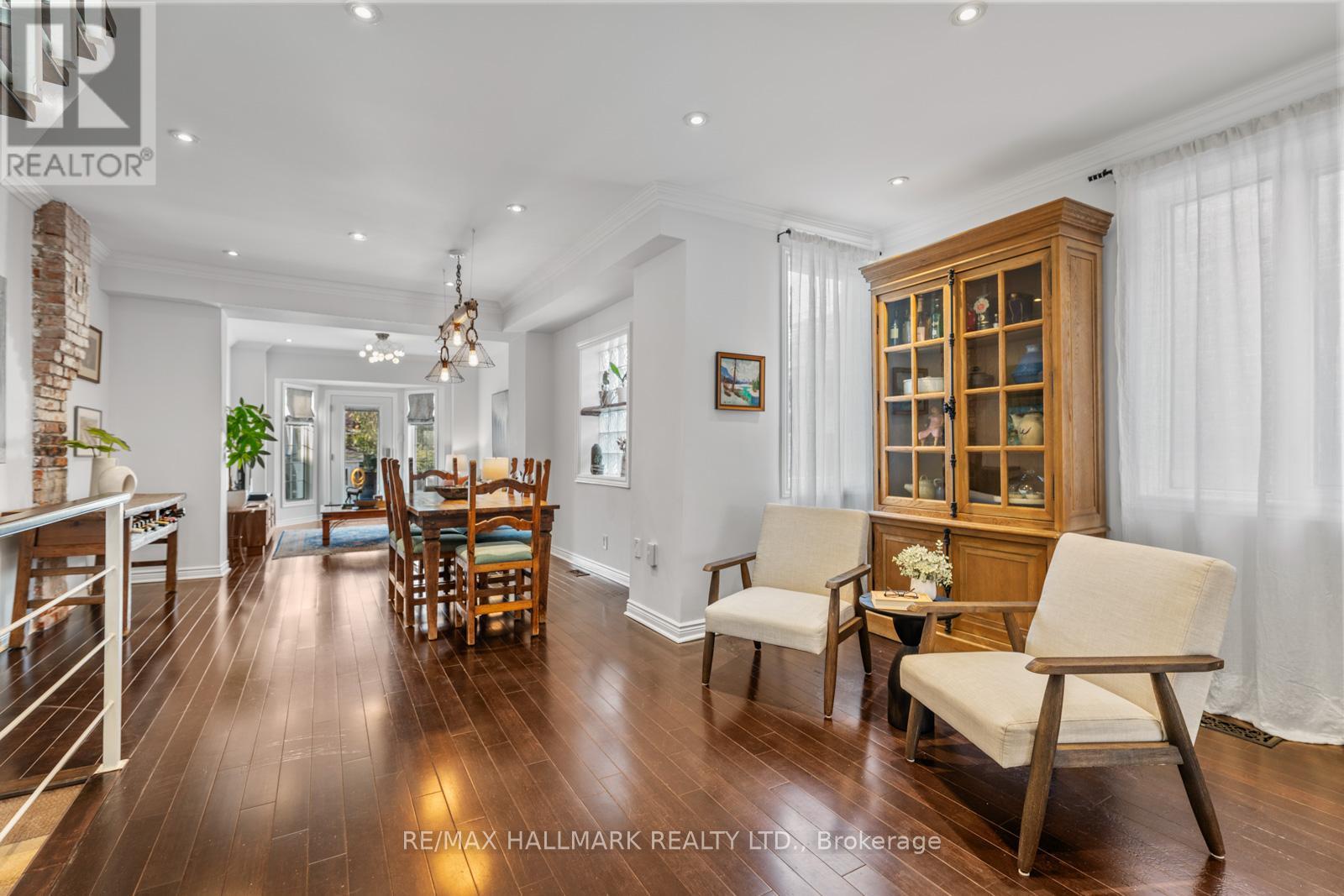 146 Roslin Avenue, Toronto, Ontario  M4N 1Z4 - Photo 7 - C13024366